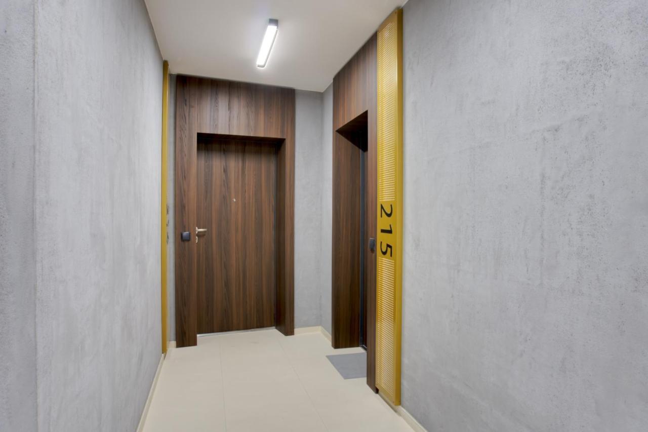 Essence Apartments Sapphire Познань Экстерьер фото